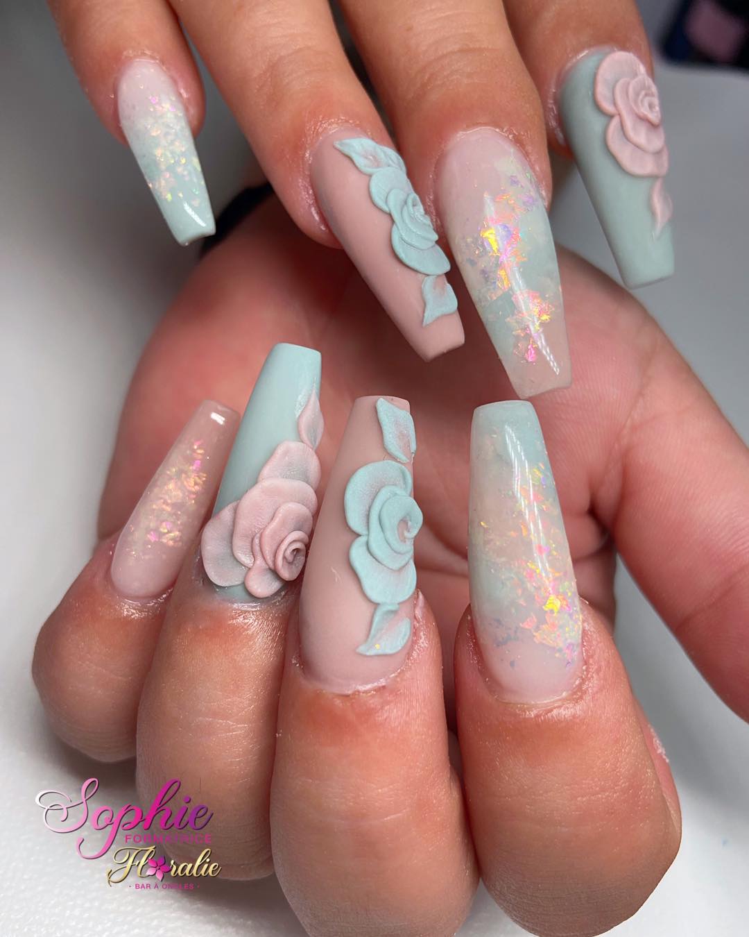 Pose d'ongles Pose d'ongles